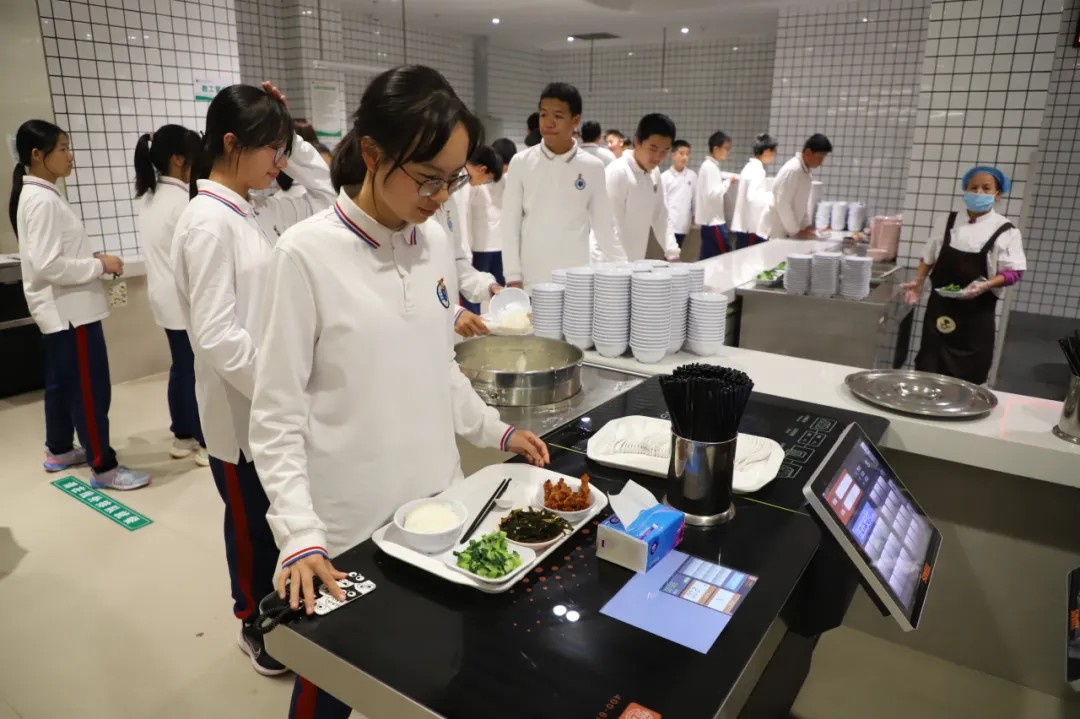 自助结算台应用场景图 5