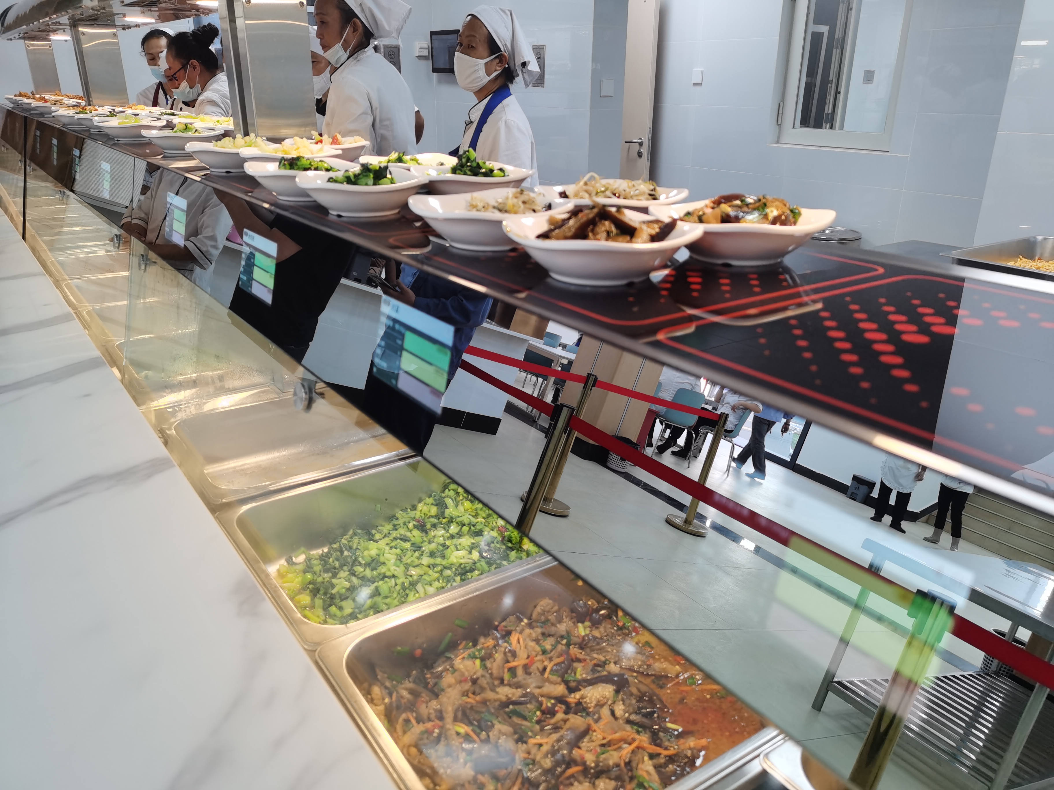 无感出品备餐台应用场景图 5